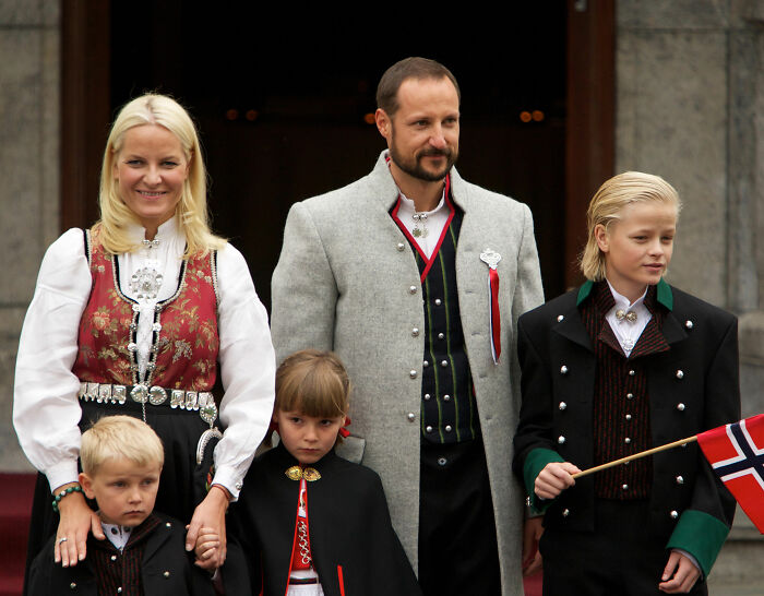 Norwegian Crown Princess's family posing in traditional Norwegian attire Norwegian Crown Princess's family posing in traditional Norwegian attire
