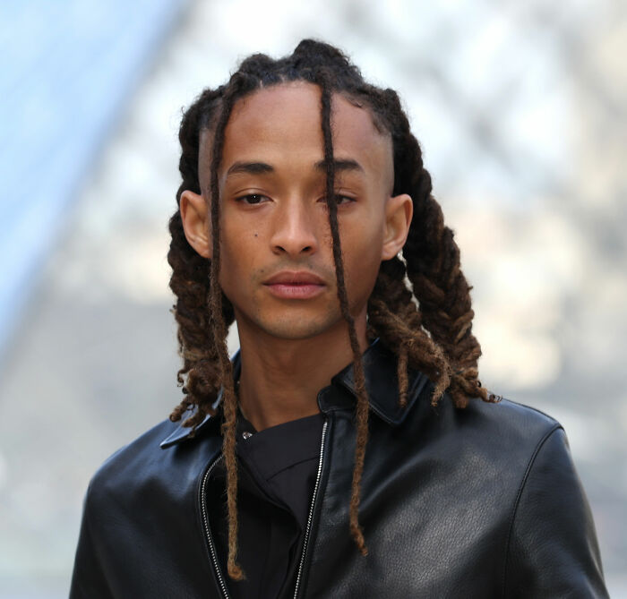 Will Smith's Son Jaden Called Out After Being Spotted Holding His Manhood In Public Will Smith's Son Jaden Called Out After Being Spotted Holding His Manhood In Public