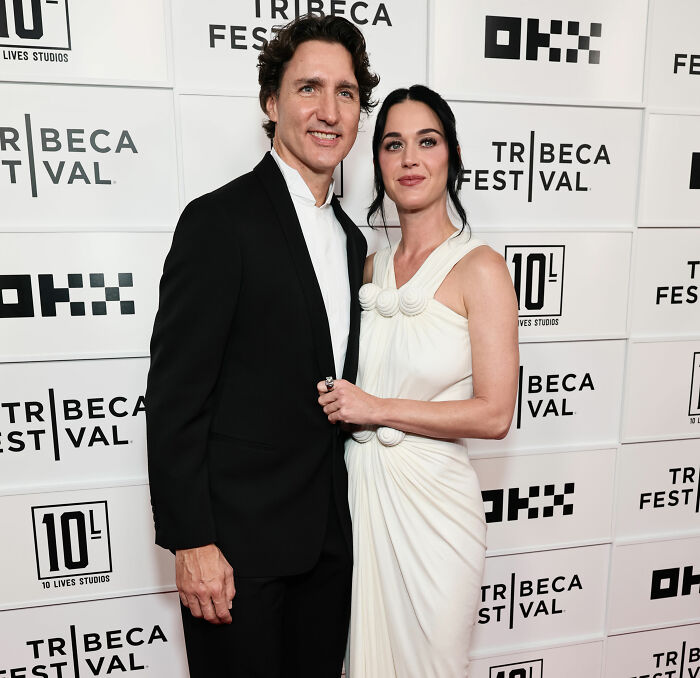 Katy Perry And Justin Trudeau Key Detail On The Red Carpet Has Fans Convinced She's Pregnant Katy Perry And Justin Trudeau Key Detail On The Red Carpet Has Fans Convinced She's Pregnant