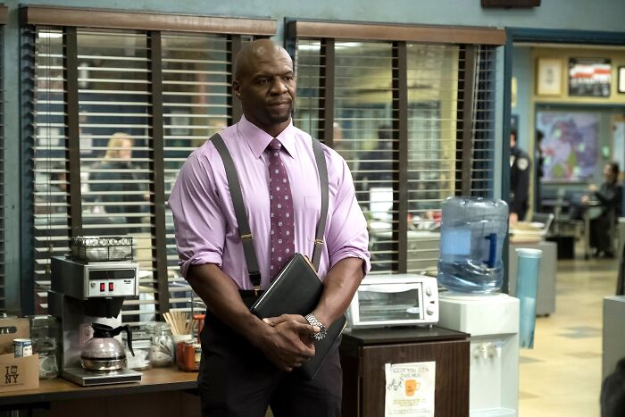 ‘Brooklyn Nine-Nine’ Star Shatters Internet With Graphic 13-Hour Binge Confession After Old Clip Resurfaces ‘Brooklyn Nine-Nine’ Star Shatters Internet With Graphic 13-Hour Binge Confession After Old Clip Resurfaces