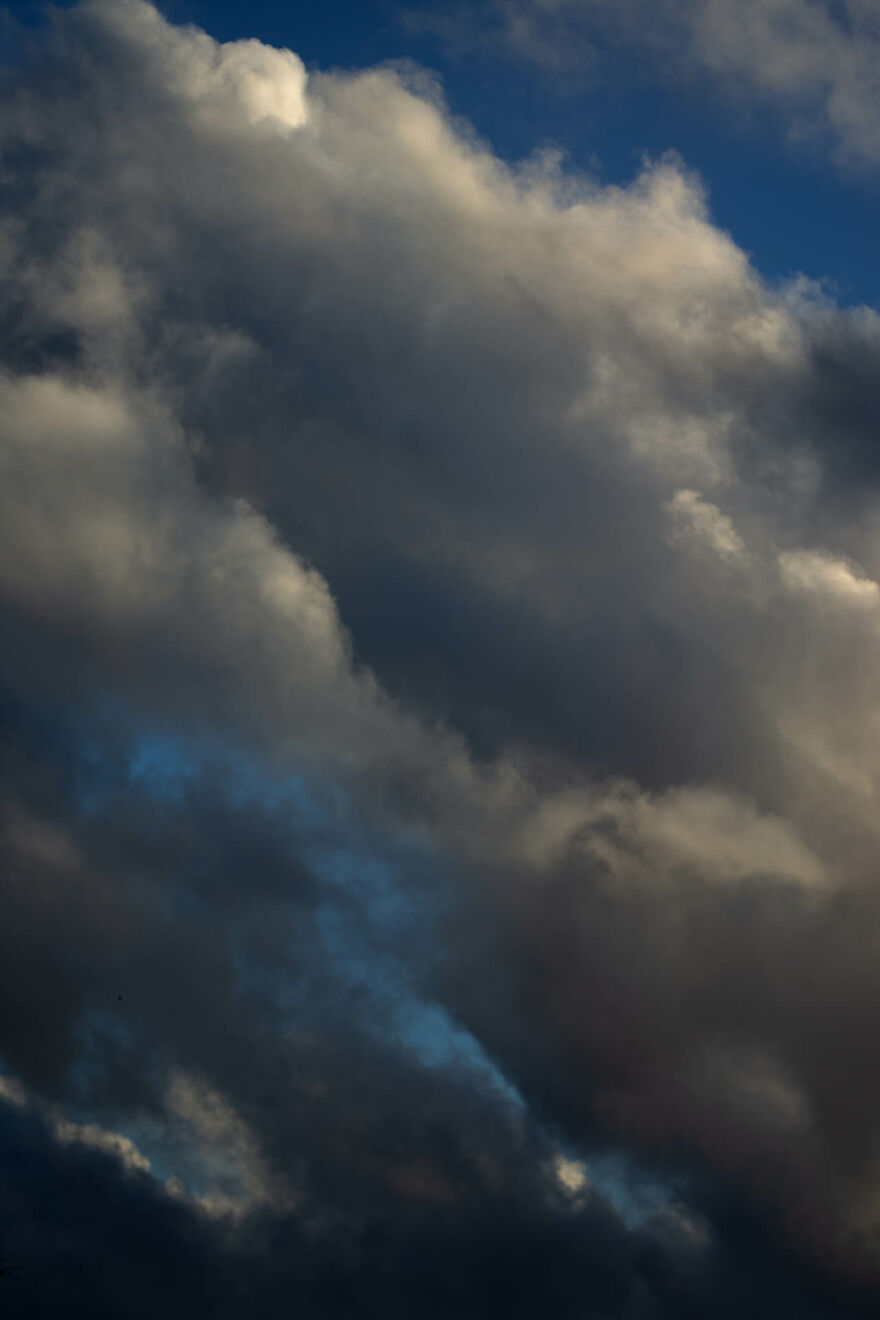 These 20 Photos Look Out Of This World, But I Took Them From My Apartment Window These 20 Photos Look Out Of This World, But I Took Them From My Apartment Window