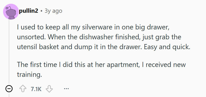 A Reddit post about single men admitting to unsorted silverware in a drawer while living alone.