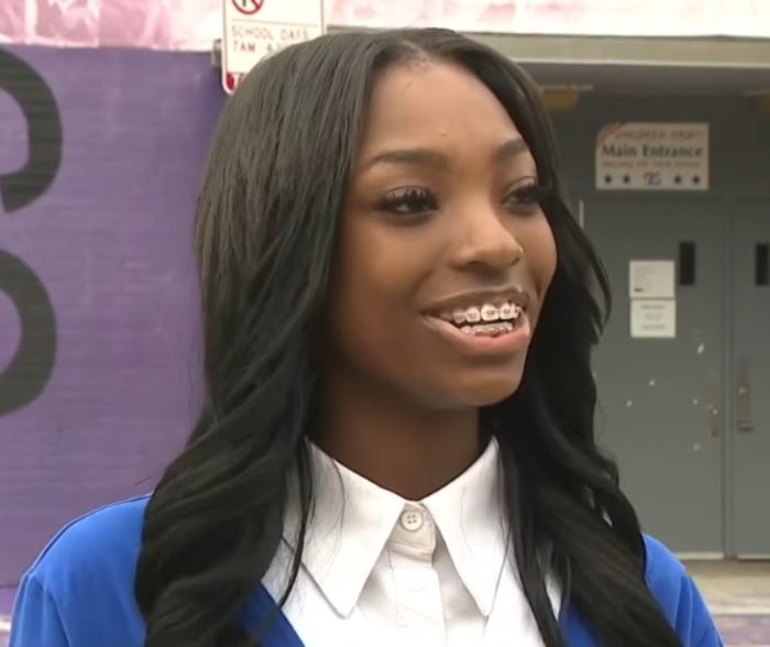 Chicago High School Senior Has Her Diploma Withheld After Viral Moment During Graduation Chicago High School Senior Has Her Diploma Withheld After Viral Moment During Graduation