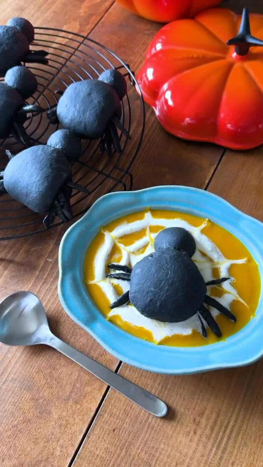 This Japanese Artist Turns Bread Into Beloved Pop Culture Characters, And The Results Look Almost Too Cute To Eat