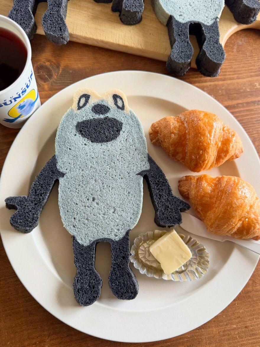 This Japanese Artist Turns Bread Into Beloved Pop Culture Characters, And The Results Look Almost Too Cute To Eat