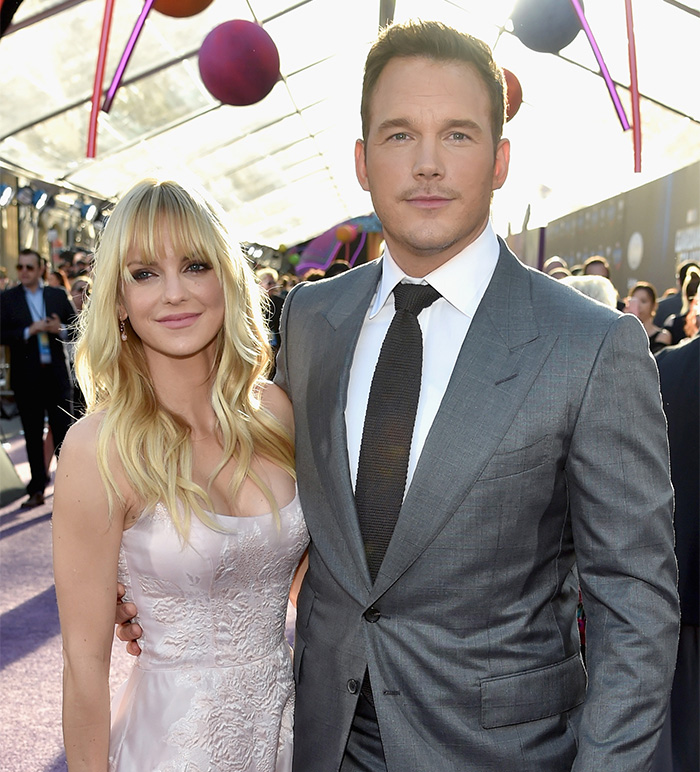 Anna Faris and Chris Pratt posing together at red carpet event