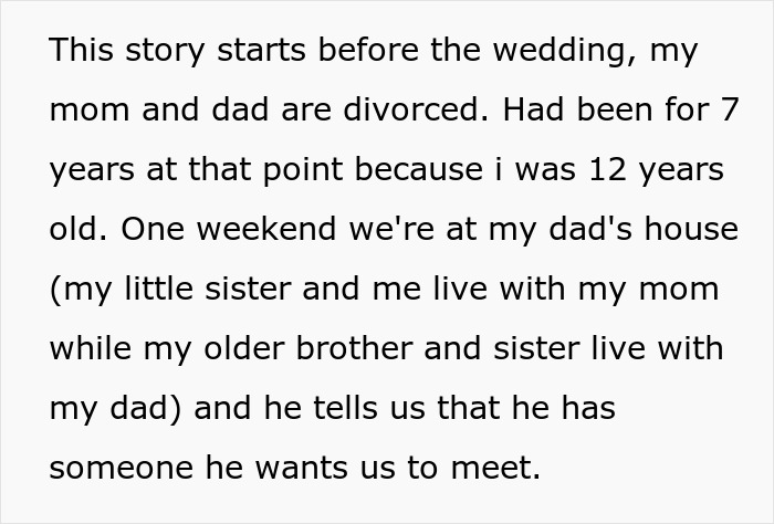 Text explaining a story before the wedding, about a dad being divorced for 7 years.