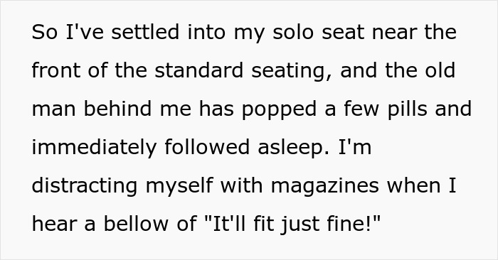 Passenger settles into solo seat on flight while man behind falls asleep Passenger settles into solo seat on flight while man behind falls asleep