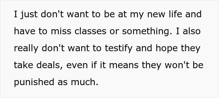 18YO Refuses To Have Dad Walk Her On Senior Night After He Held A Grudge Over One Stupid Argument 18YO Refuses To Have Dad Walk Her On Senior Night After He Held A Grudge Over One Stupid Argument