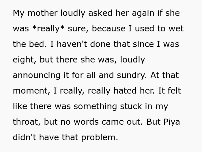 Woman Confused About Fiancé's Reaction To His Mom’s Dress For Their Wedding, He Comes To Explain Woman Confused About Fiancé's Reaction To His Mom’s Dress For Their Wedding, He Comes To Explain
