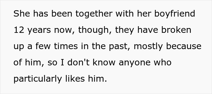 Text explaining woman's long relationship and guests disliking boyfriend Text explaining woman's long relationship and guests disliking boyfriend