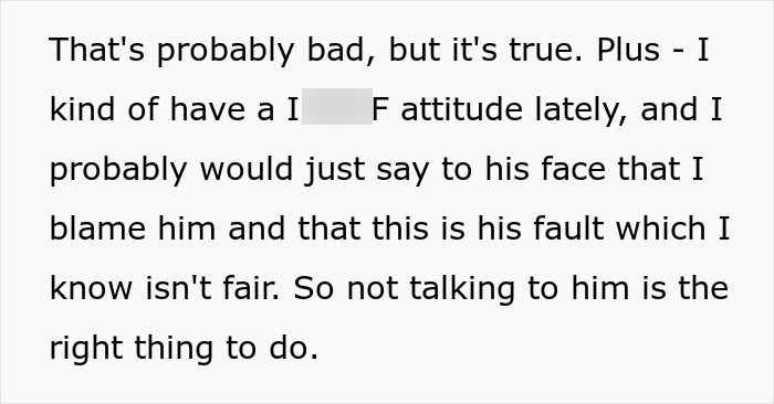 18YO Refuses To Have Dad Walk Her On Senior Night After He Held A Grudge Over One Stupid Argument 18YO Refuses To Have Dad Walk Her On Senior Night After He Held A Grudge Over One Stupid Argument