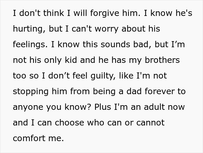 18YO Refuses To Have Dad Walk Her On Senior Night After He Held A Grudge Over One Stupid Argument 18YO Refuses To Have Dad Walk Her On Senior Night After He Held A Grudge Over One Stupid Argument