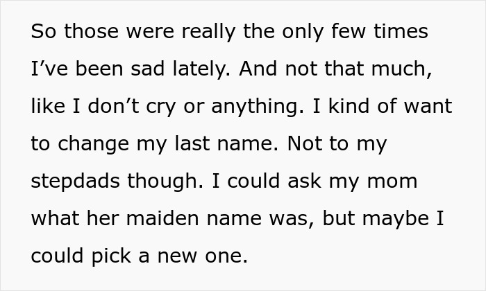 18YO Refuses To Have Dad Walk Her On Senior Night After He Held A Grudge Over One Stupid Argument 18YO Refuses To Have Dad Walk Her On Senior Night After He Held A Grudge Over One Stupid Argument