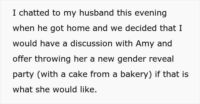 Text discussing a new gender reveal cake from a bakery for a party Text discussing a new gender reveal cake from a bakery for a party