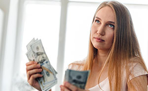 “[Am I The Jerk] For Only Paying My Brother For The Time He Spent Watching My Kids?”