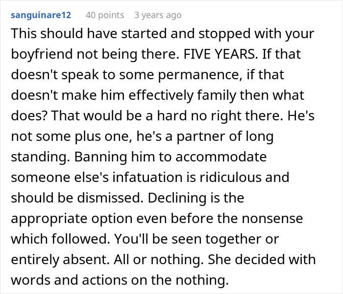 Reddit comment about boyfriend's family status and wedding attendance conflict Reddit comment about boyfriend's family status and wedding attendance conflict