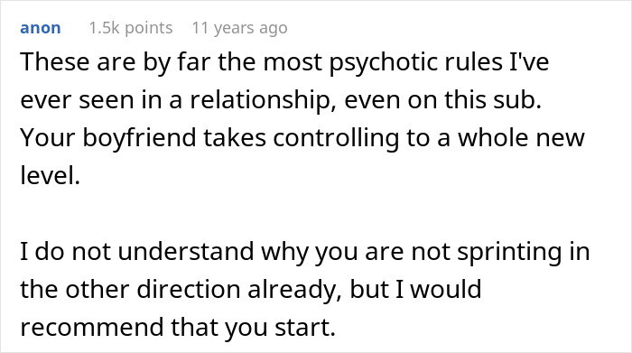 Screenshot of a Reddit comment criticizing a toxic guy for his jealousy and ridiculous rules in a relationship.