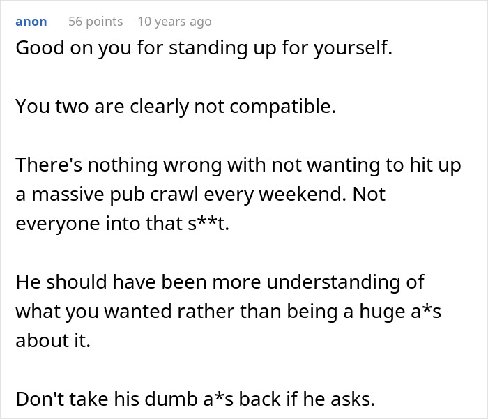 Screenshot of a comment supporting the introverted GF for standing up for herself regarding the bar crawl. Screenshot of a comment supporting the introverted GF for standing up for herself regarding the bar crawl.