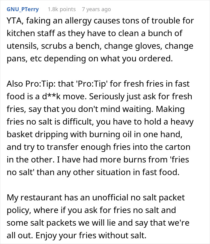 A social media comment discussing the trouble faking a food allergy causes for restaurant kitchen staff and an emergency room visit.