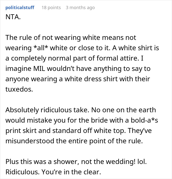 Guest Shamed Over Sleeveless Top And "White" Outfit Gets Unexpected Revenge Guest Shamed Over Sleeveless Top And "White" Outfit Gets Unexpected Revenge