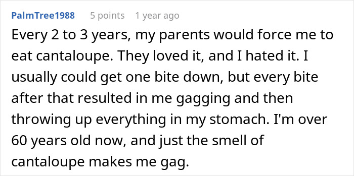A screenshot of a Reddit comment describing a user's lifelong food issue with cantaloupe.