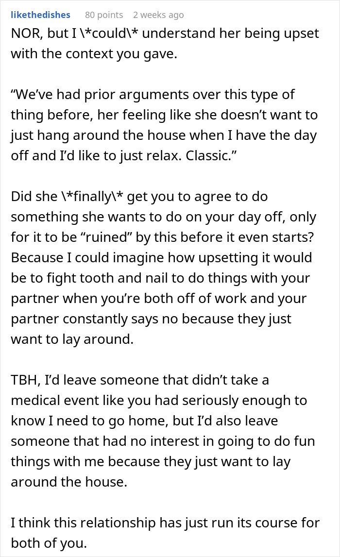 A Redditor's comment discussing the relationship where a man fainted at a concert. A Redditor's comment discussing the relationship where a man fainted at a concert.