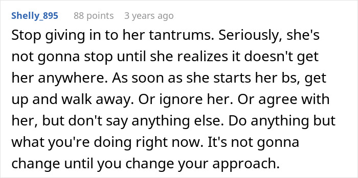 A Reddit comment section offering advice on managing an attention-seeker mom's behavior. A Reddit comment section offering advice on managing an attention-seeker mom's behavior.