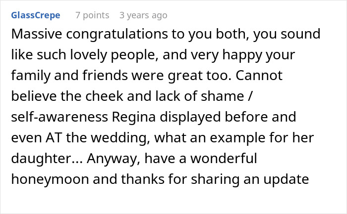 Entitled Mom Wants All Eyes On Her And Her Daughter During Brothers Wedding, Gets Dragged Instead
