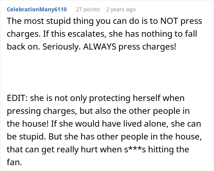 Guy Ghosts GF For 3 Years, His Mom Attacks Her As She Refuses To Take Her "Baby Boy" Back Guy Ghosts GF For 3 Years, His Mom Attacks Her As She Refuses To Take Her "Baby Boy" Back