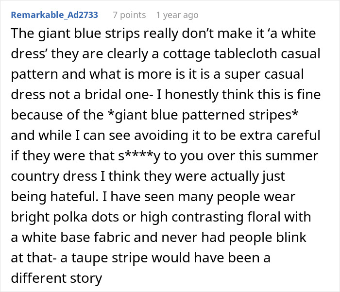 Screenshot of a comment from Remarkable_Ad2733 discussing blue stripes on a dress and wedding attire. Screenshot of a comment from Remarkable_Ad2733 discussing blue stripes on a dress and wedding attire.