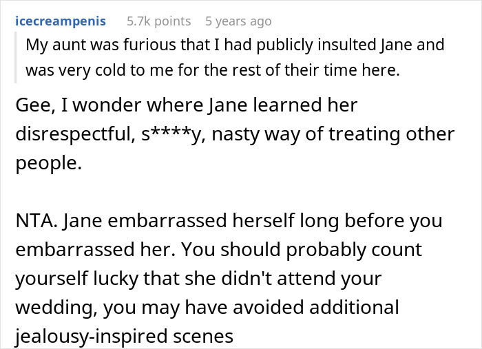 Reddit comment about aunt's reaction and cousin's disrespect in story Reddit comment about aunt's reaction and cousin's disrespect in story
