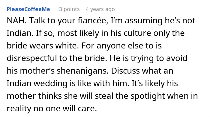 Woman Confused About Fiancé's Reaction To His Mom’s Dress For Their Wedding, He Comes To Explain Woman Confused About Fiancé's Reaction To His Mom’s Dress For Their Wedding, He Comes To Explain