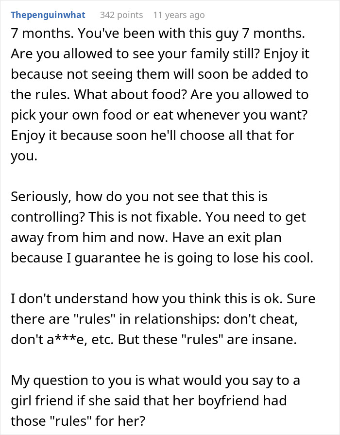 Screenshot of a Reddit comment discussing a toxic guy's controlling rules, suggesting an exit plan for the girlfriend.