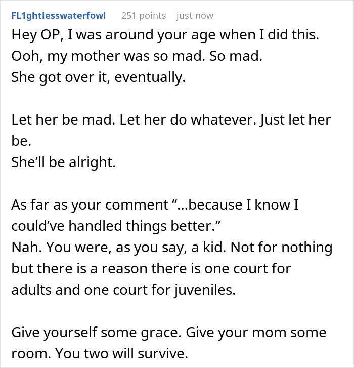 A comment advising the teen to give their religious mom space after snooping in her room.