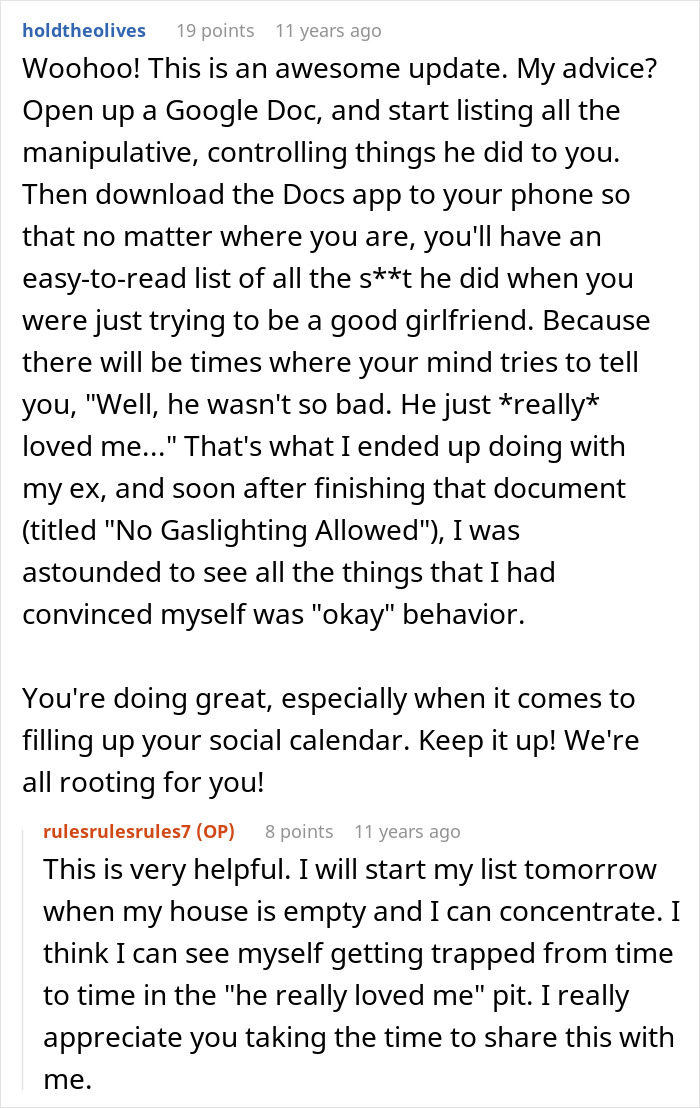 A Reddit comment thread providing advice to someone dealing with a toxic guy and his jealousy.