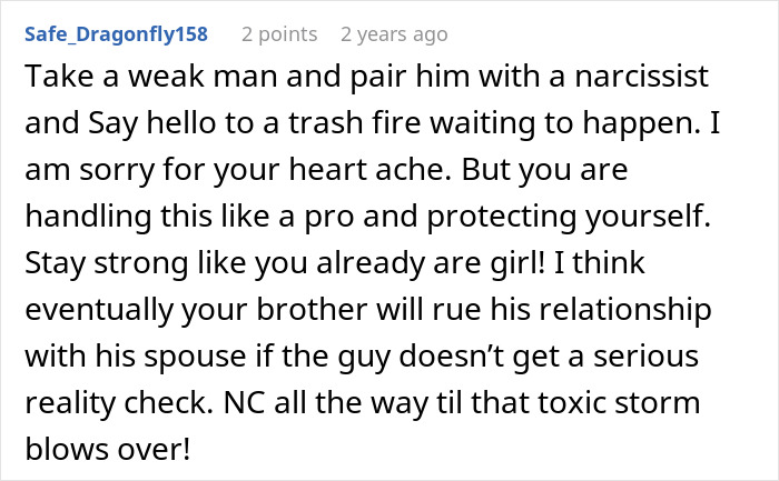 Woman Becomes Estranged From Beloved Brother After Fake Wedding Drama Destroys Trust Woman Becomes Estranged From Beloved Brother After Fake Wedding Drama Destroys Trust