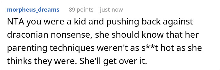 A comment defending the teen's actions as a pushback against the religious mom's snooping and parenting techniques.