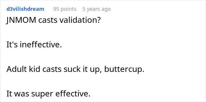 A Reddit comment about a bride's mom choosing church over wedding and getting upset about family photos.