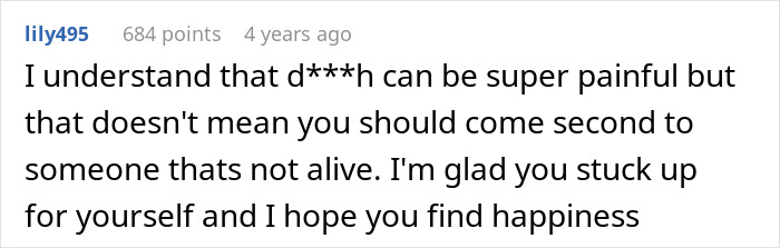 A pregnant woman asks husband for divorce, a comment advises her to find happiness after his grieving. A pregnant woman asks husband for divorce, a comment advises her to find happiness after his grieving.