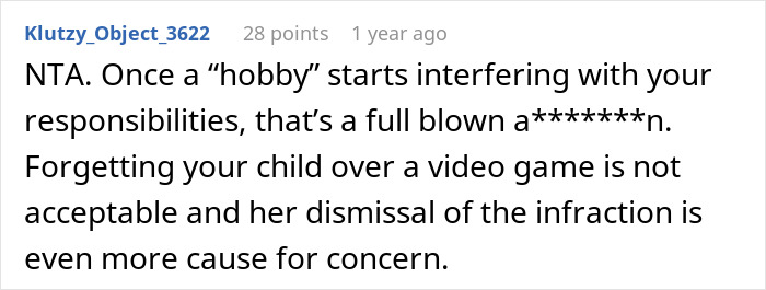 A social media comment discussing a woman's gaming problem and its impact on her responsibilities.