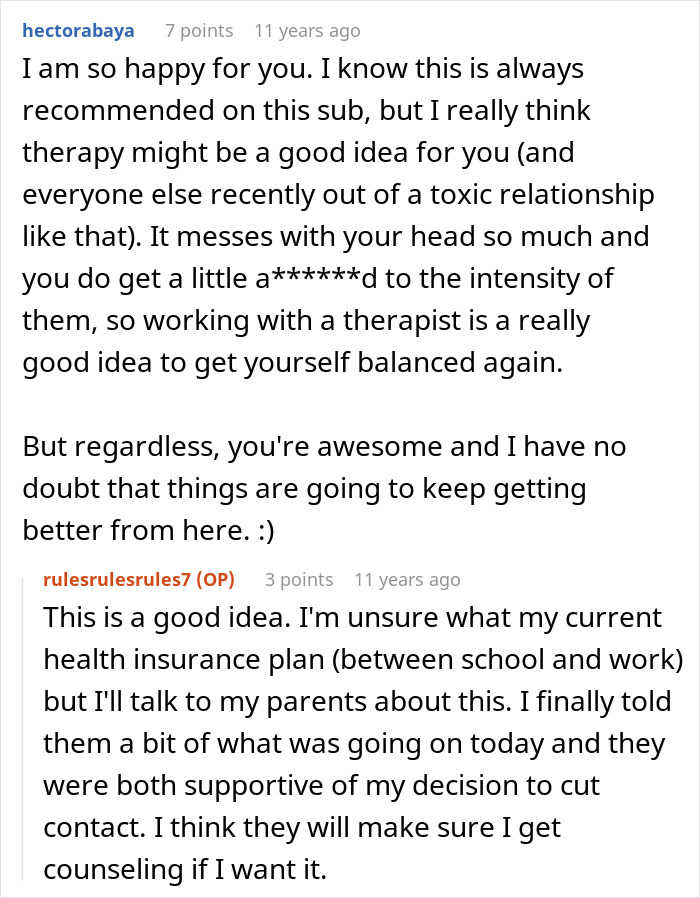 A Reddit comment discussing the benefits of therapy for someone escaping a toxic relationship and jealousy.