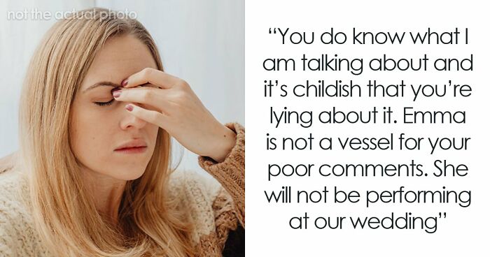 Entitled Mom Wants All Eyes On Her And Her Daughter During Brothers Wedding, Gets Dragged Instead
