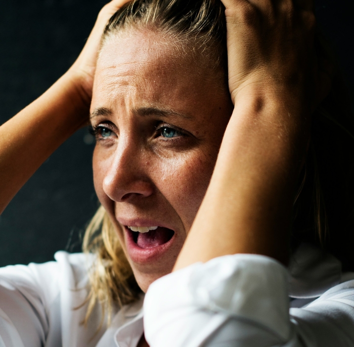 Sister Thinks Woman's Allergy Is A Lie, Her "Test" Gets Her Arrested Sister Thinks Woman's Allergy Is A Lie, Her "Test" Gets Her Arrested