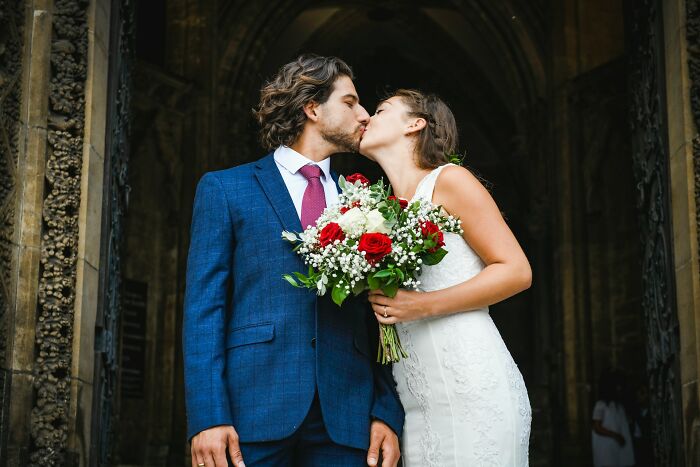 30 Times Folks Online Were Disturbed By The People Their Friends Were Dating