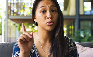 Niece Claps Back At Entitled Aunt By Cutting Off Financial Support, Aunt Realizes Mistake Too Late