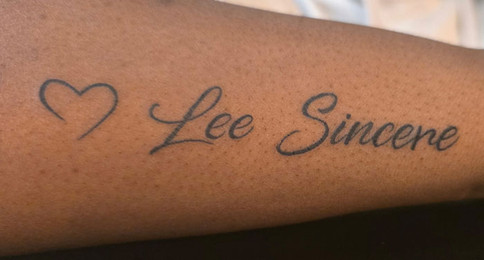 Woman Claims Tattoo Artist Ruined Her Ink, But The Reason Why Leaves The Whole Shop Stunned