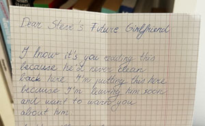 Woman Finds Boyfriend's Ex’s Warning Note Hidden In His House, Realizes She Might Be Right