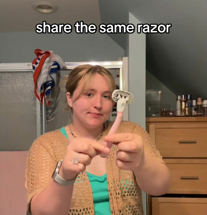 Mom shares money-saving hack suggesting sharing the same razor Mom shares money-saving hack suggesting sharing the same razor