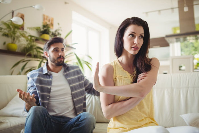 A woman is sick of her talkative fiancé who craves strangers attention, deciding to call it quits. A woman is sick of her talkative fiancé who craves strangers attention, deciding to call it quits.